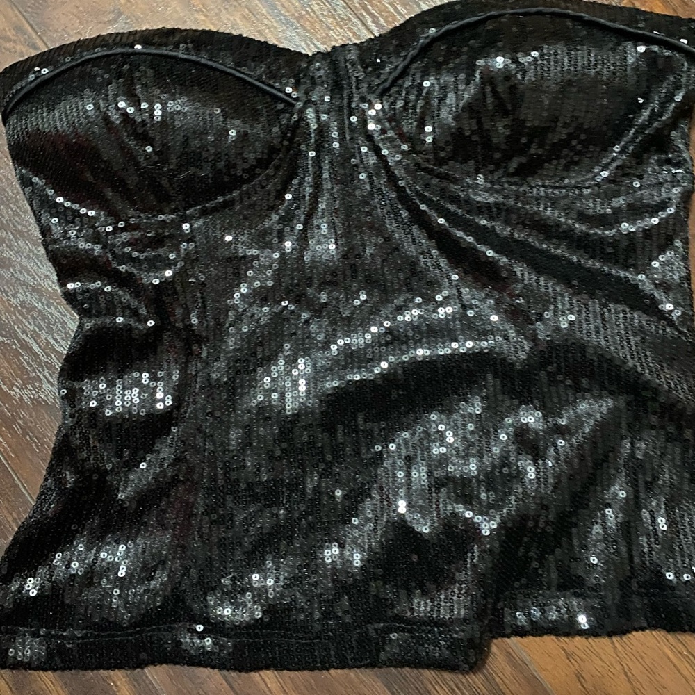 Black crop/tube top